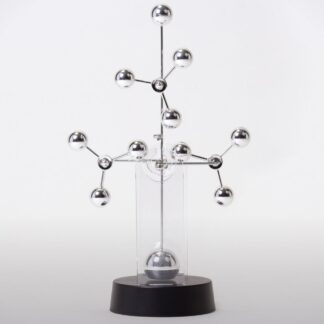 Kineetiline skulptuur "Aatomid"