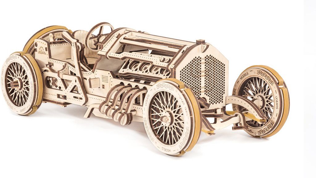 UGEARS Võidusõiduauto