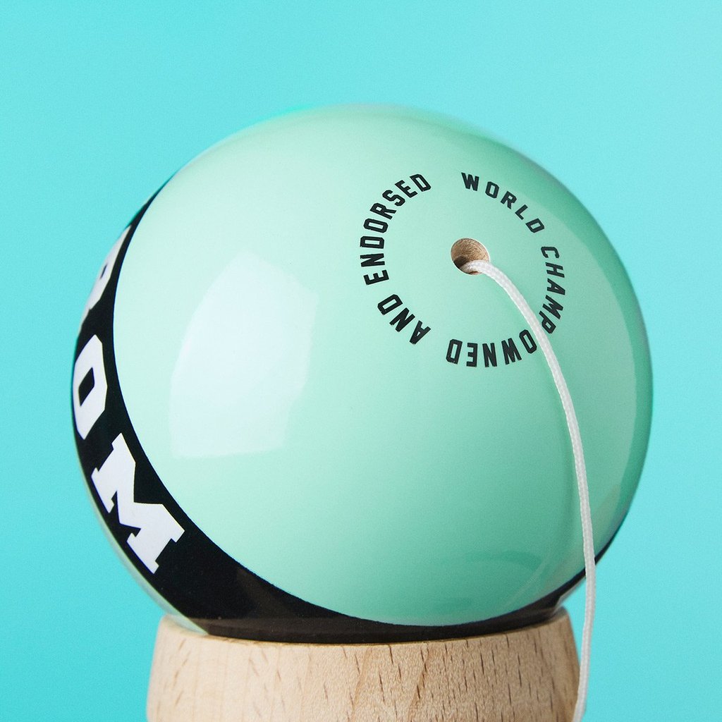 Kendama "Strogo TOKYO CAB"