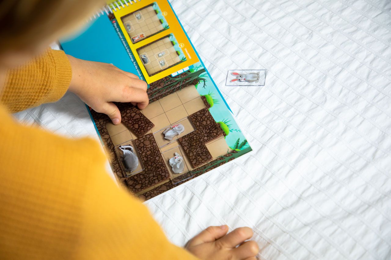 SmartGames Reisimäng "Taibukate jänkude urg"