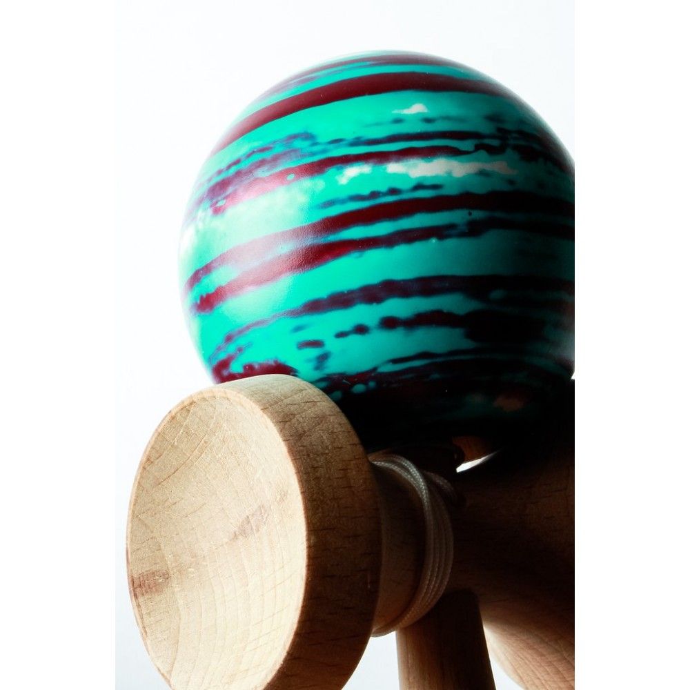 Kendama "V8 - Chaz Edwards Throwback"