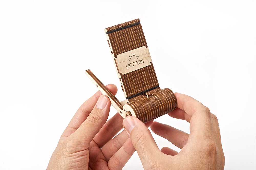 Ugears Mehaaniline mudel "Volditav telefonihoidik"