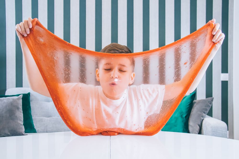 Kahevärviline lima litritega